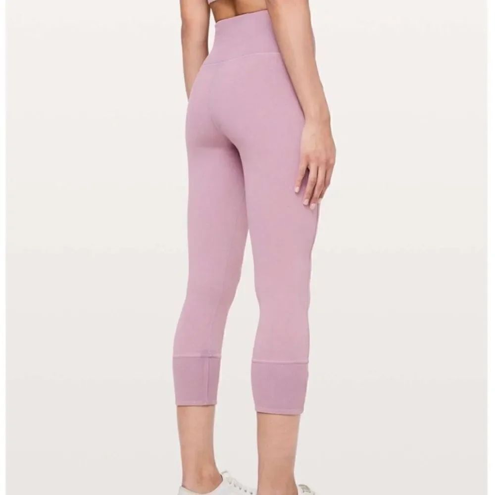 Lululemon Wunder Under pink Crop 23" *Ribbed
Washed Antoinette Leggings